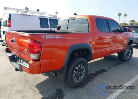 2017 Toyota Tacoma Trd Off Road z USA, uszkodzony, nr VIN 3TMAZ5CN8HM048840